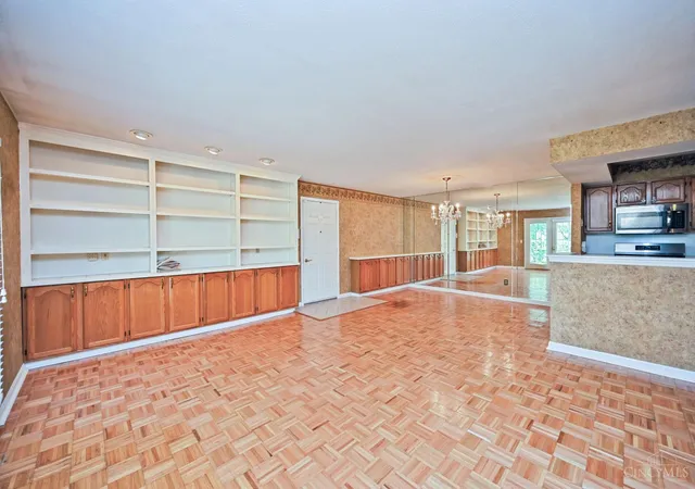 Photo 3 of Townhouse for sale at 1080 Wittshire Ln #17, Anderson Twp, OH 45255 | MLS# 1892282 | Listing updated on 2026-09-28