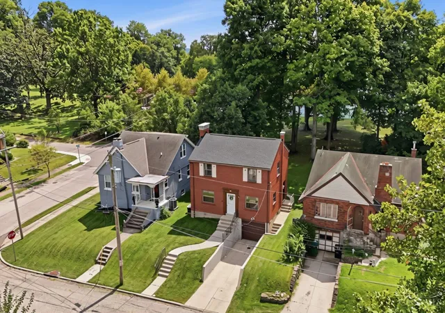 Photo 1 of Single family home for sale at 3505 Rosecliff Dr, Cincinnati, OH 45205 | MLS# 1892256 | Listing updated on 2026-08-31