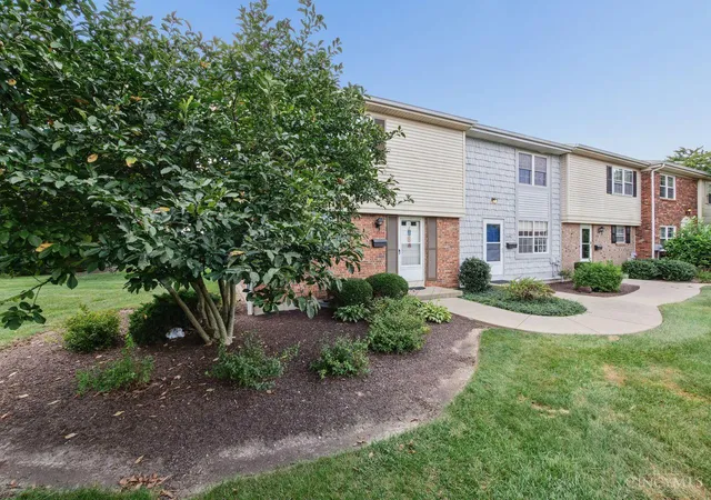 Photo 2 of Townhouse for sale at 3394 Amberway Ct, Colerain Twp, OH 45251 | MLS# 1892297 | Listing updated on 2026-09-02