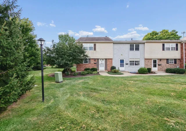 Photo 2 of Townhouse for sale at 3394 Amberway Ct, Colerain Twp, OH 45251 | MLS# 1892297 | Listing updated on 2026-09-02