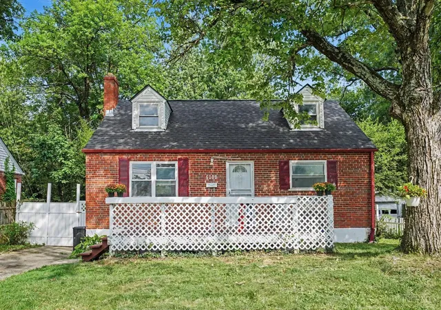 Photo 1 of Single family home for sale at 6100 W Fordham Pl, Silverton, OH 45213 | MLS# 1892252 | Listing updated on 2026-09-02