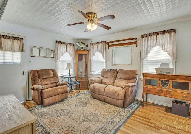 Photo 4 of Sale Pending at 4300 Clifford Rd, Deer Park, OH 45236 | MLS# 1892204 | Listing updated on 2026-10-11