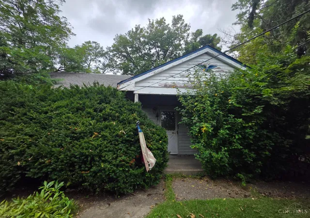 Photo 1 of Single family home for sale at 2460 Montana Ave, Cincinnati, OH 45211 | MLS# 1891215 | Listing updated on 2026-09-01