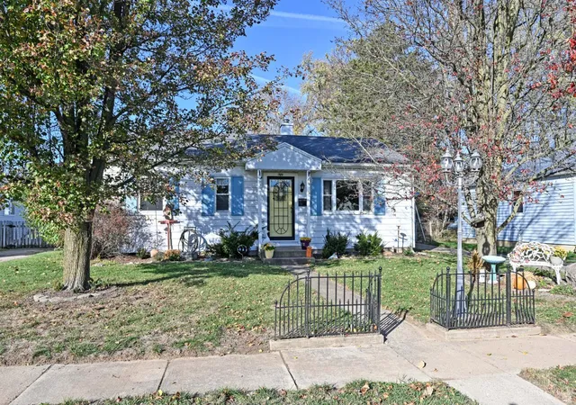 Photo 2 of Single family home for sale at 50 Flamingo Dr, St Clair Twp, OH 45013 | MLS# 1892357 | Listing updated on 2026-09-12
