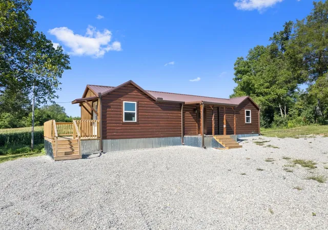 Photo 2 of Single family home for sale at 573 Hackleshin Rd, Peebles, OH 45660 | MLS# 1892381 | Listing updated on 2026-09-01