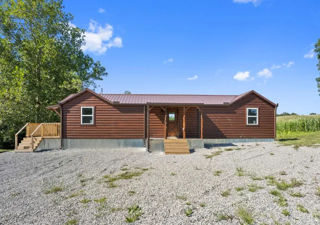 Photo 3 of Single family home for sale at 573 Hackleshin Rd, Peebles, OH 45660 | MLS# 1892381 | Listing updated on 2026-09-01