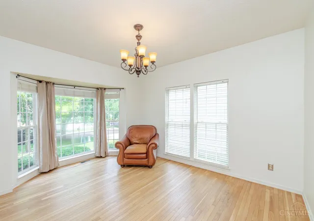Photo 4 of Single family home for sale at 1730 Olde Haley Dr, Centerville, OH 45458 | MLS# 1888278 | Listing updated on 2026-09-01