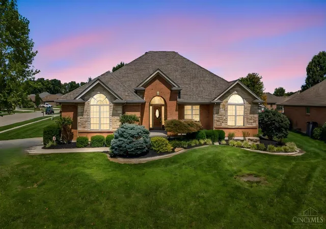 Photo 2 of Single family home for sale at 382 Sunset Dr, Carlisle, OH 45005 | MLS# 1892385 | Listing updated on 2026-09-03