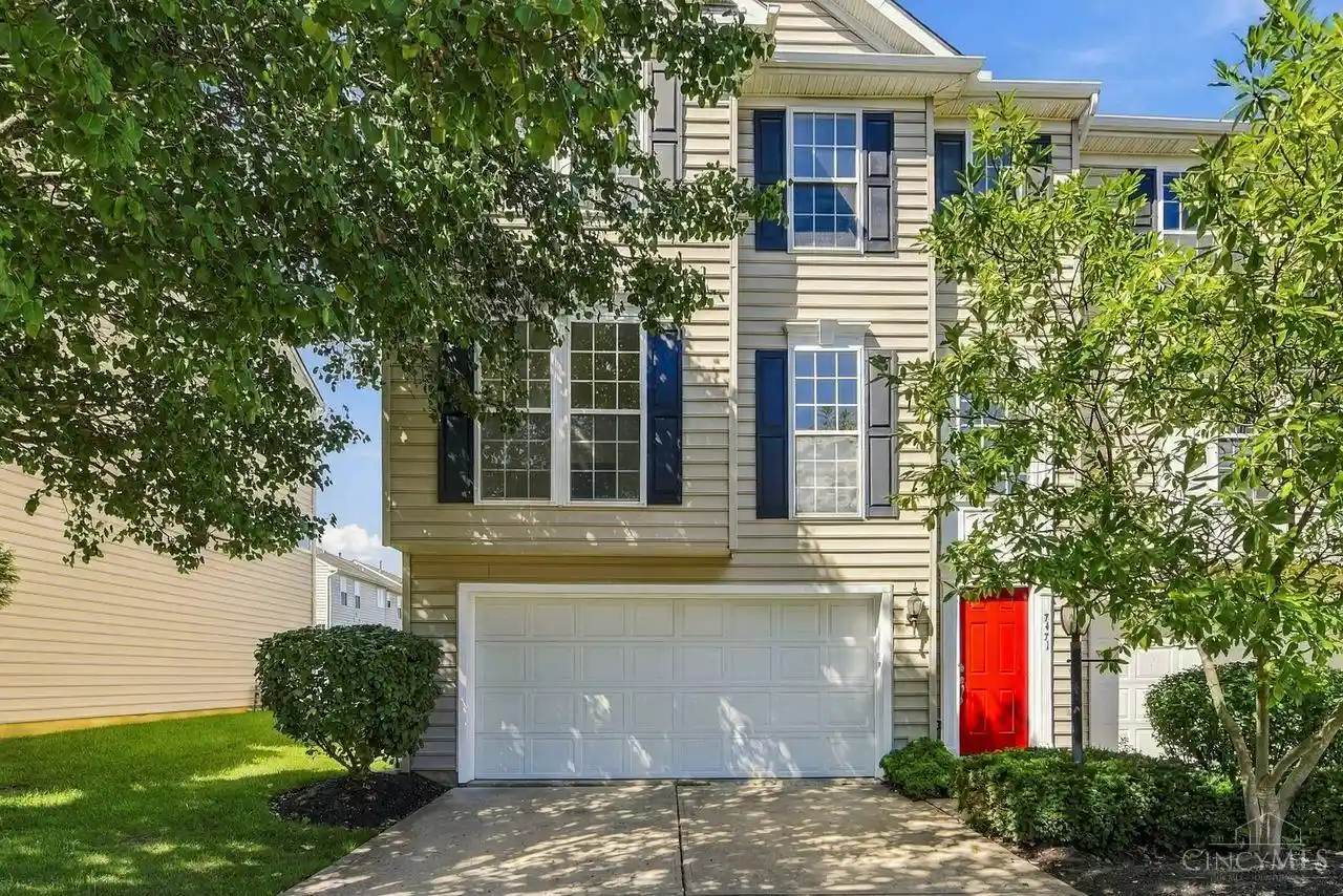 Listing Photo 1 - Condo for sale in 7471 Victoria Fls Ave located at 7471 Victoria Fls Ave, Maineville, OH 45039 - Unit 7471 Victoria Fls Ave