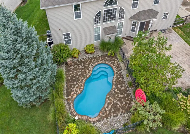 Photo 3 of Single family home for sale at 7455 Airy View Dr, Liberty Twp, OH 45044 | MLS# 1894233 | Listing updated on 2026-10-29