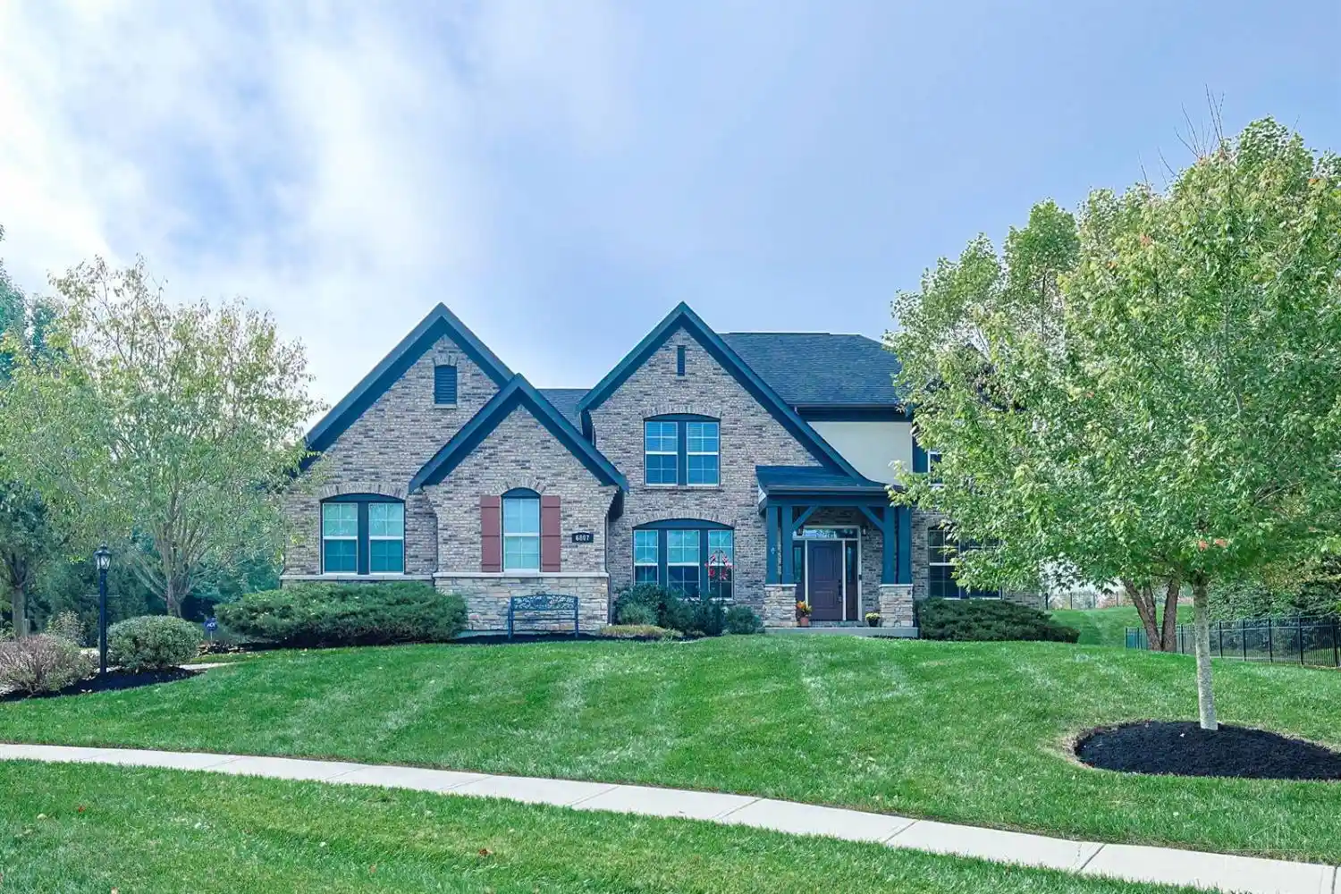 Photo 1 of Single family home for sale at 6807 Trailview Close, Maineville, OH 45039 | MLS# 1897084 | Listing updated on 2026-10-28