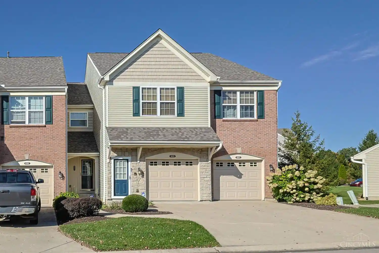 Listing Photo 1 - Condo for sale in 9371 Stoneybrooke located at 9371 Stoneybrooke, Cincinnati, OH 45231 - Unit 9371 Stoneybrooke