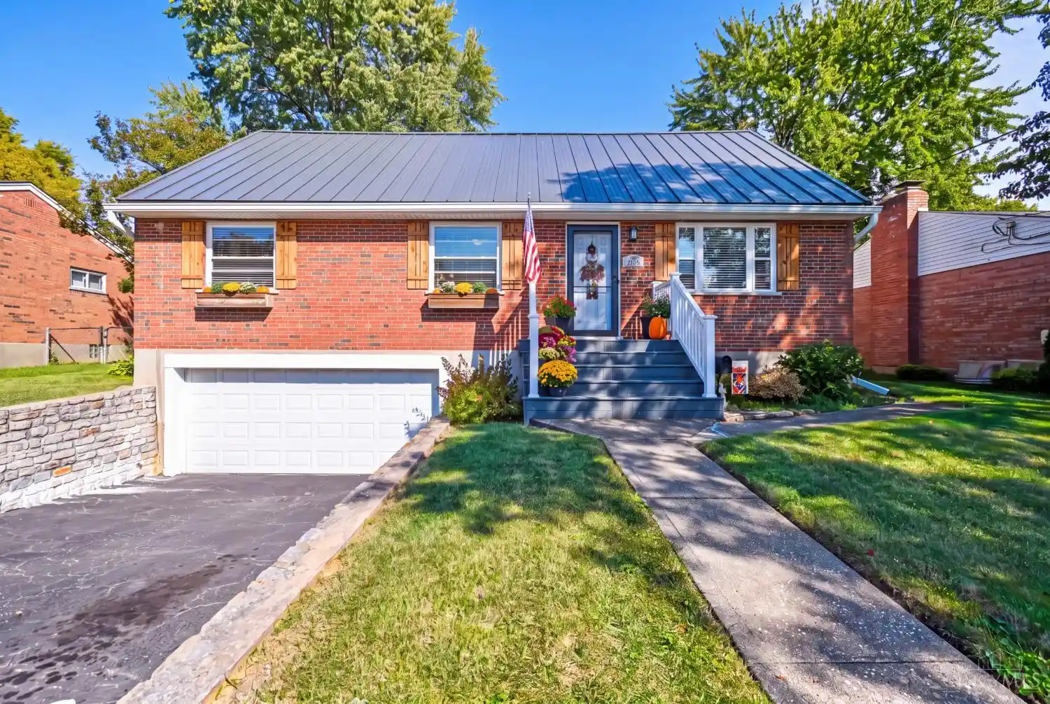 Photo 1 of Sale Pending at 2082 Rollingridge Ln, Green Twp, OH 45238 | MLS# 1897258 | Listing updated on 2026-10-21