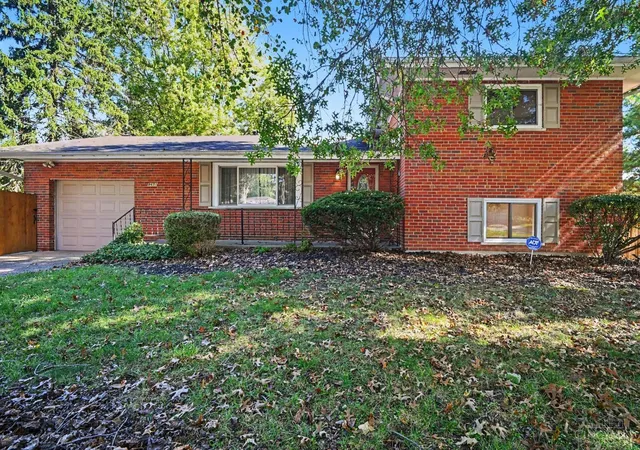 Single family home for sale at 8650 Zenith Ct, Springfield Twp., OH 45231 | MLS# 1897259