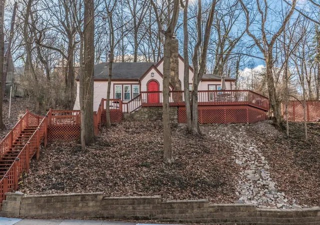 Photo 1 of Single family home for sale at 503 Mcalpin Ave, Cincinnati, OH 45220 | MLS# 1897529 | Listing updated on 2026-10-29