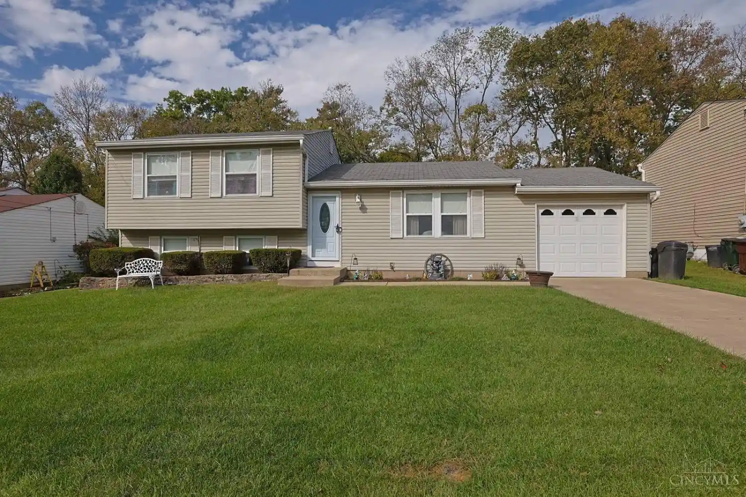 Photo 1 of Single family home for sale at 2818 Overdale Dr, Cincinnati, OH 45251 | MLS# 1897588 | Listing updated on 2026-10-22