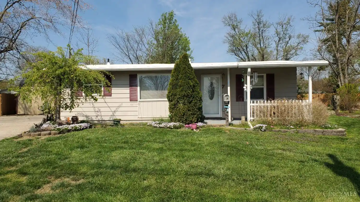 Photo 1 of Single family home for sale at 7 Apache Ct, Loveland, OH 45140 | MLS# 1897586 | Listing updated on 2026-10-16