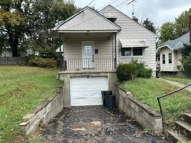Photo 1 of Sale Pending at 7549 Ross Ave, Springfield Twp., OH 45237 | MLS# 1897626 | Listing updated on 2026-10-21