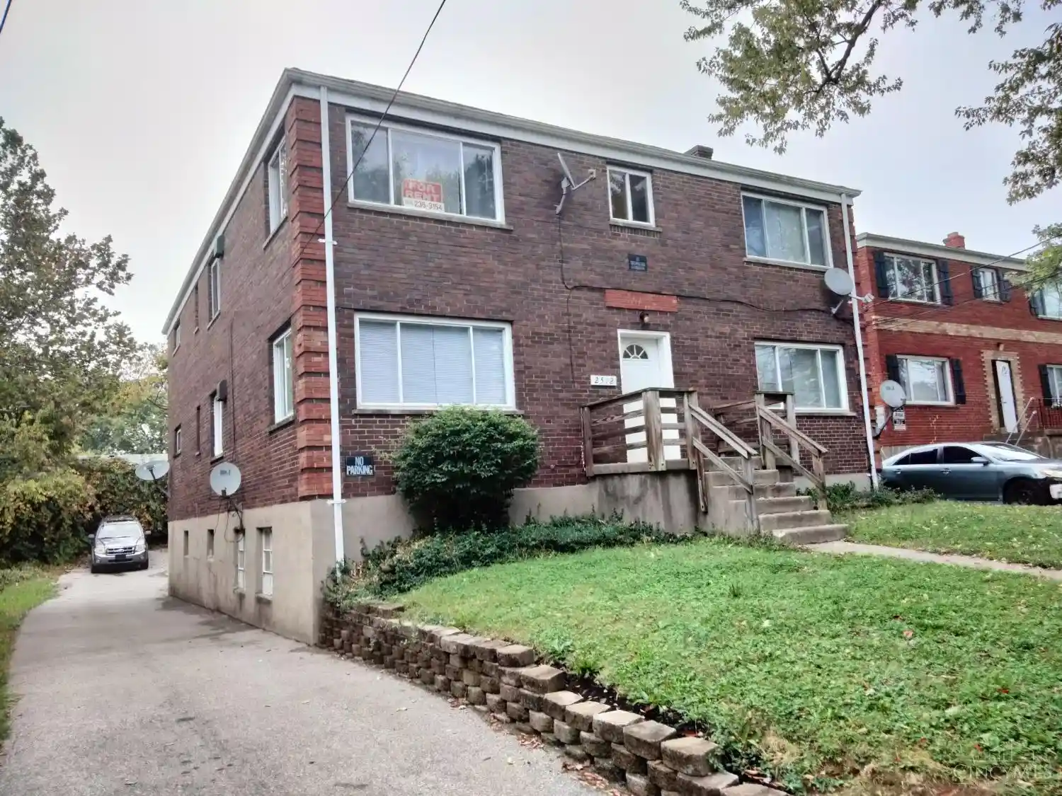 Multi family home for sale at 2512 Flanigan Ct, Cincinnati, OH 45239 | MLS# 1897559