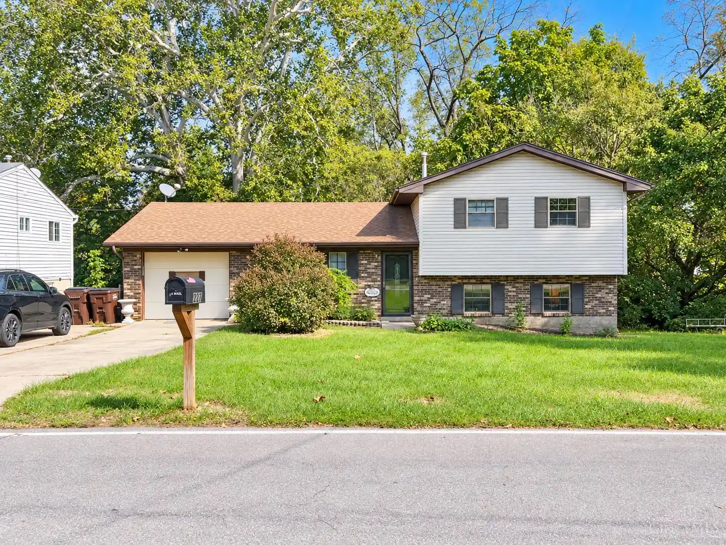 Photo 1 of Single family home for sale at 227 Oak St, Loveland, OH 45140 | MLS# 1897654 | Listing updated on 2026-10-19
