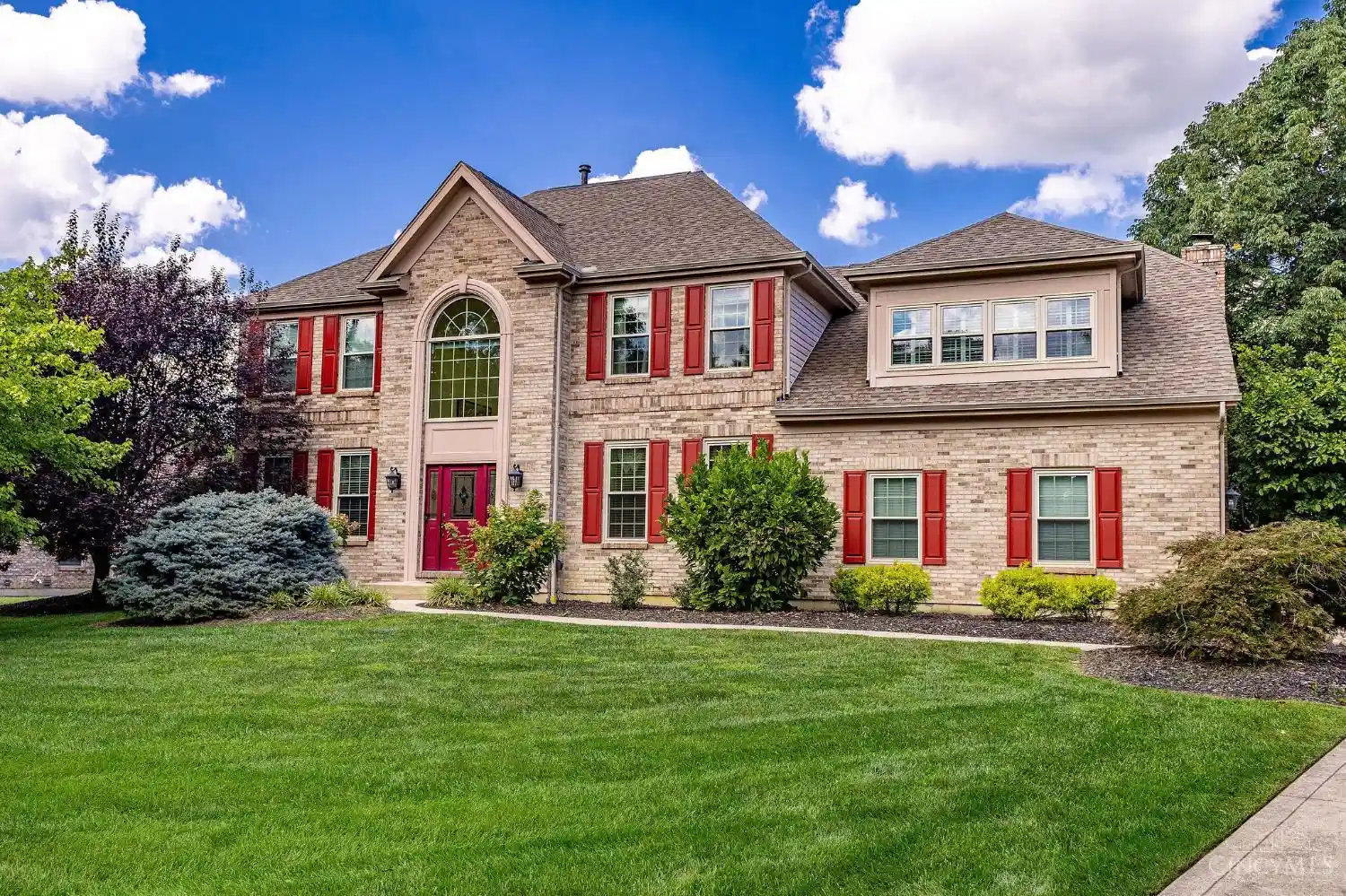 Photo 1 of Single family home for sale at 6858 Man O War Ln, Mason, OH 45040 | MLS# 1892700 | Listing updated on 2026-10-27