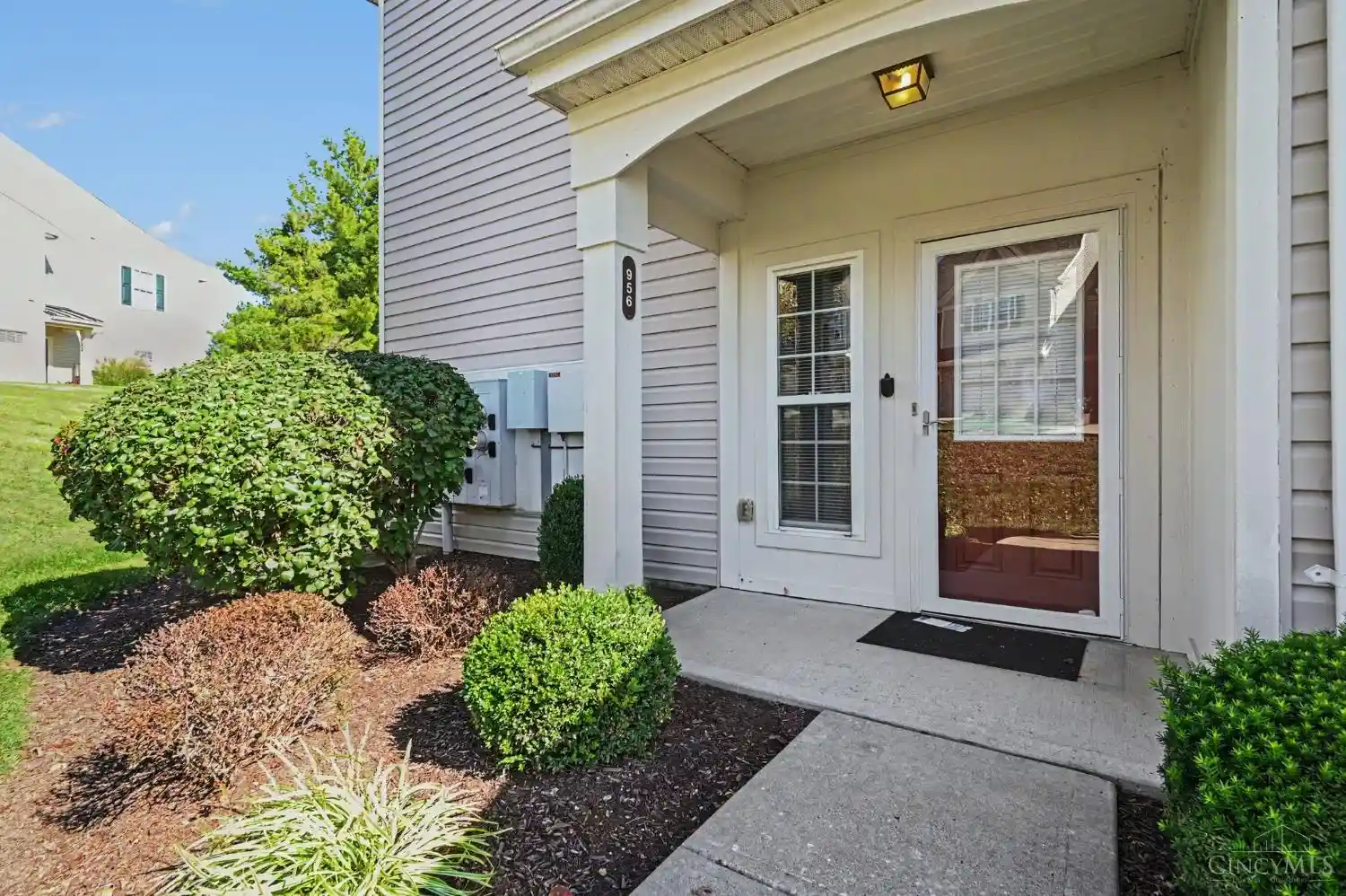 Listing Photo 1 - Condo for sale in 956 Xing Pointe located at 956 Xing Pointe, Cincinnati, OH 45231 - Unit 956 Xing Pointe
