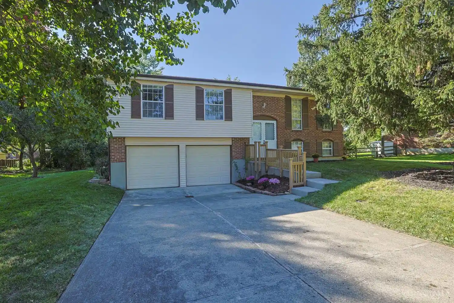 Photo 1 of Single family home for sale at 7907 Kingsgate, West Chester, OH 45069 | MLS# 1897835 | Listing updated on 2026-10-30