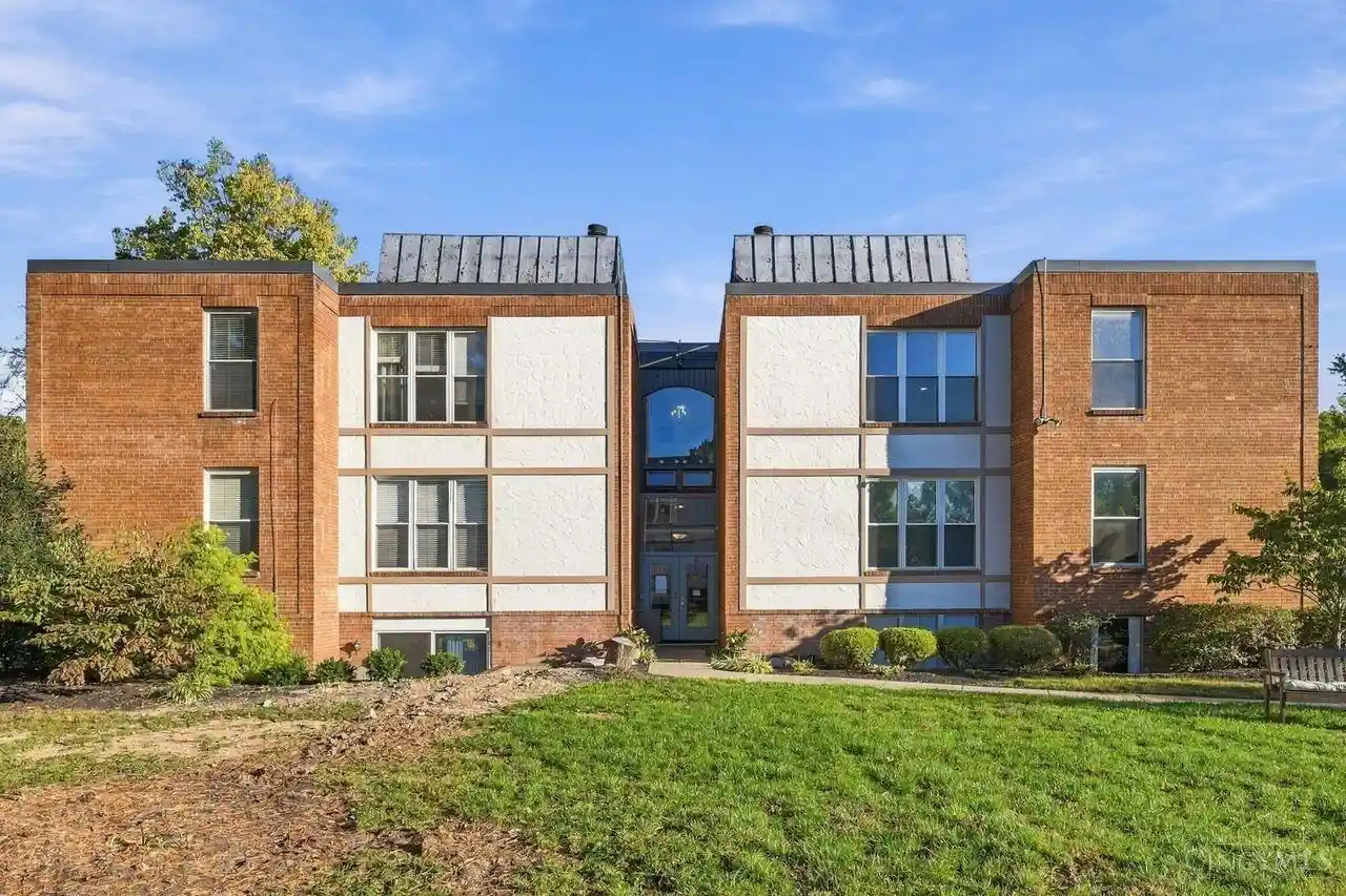 Photo 1 of Condo for sale at 3825 Petoskey Ave #31, Mariemont, OH 45227 | MLS# 1897933 | Listing updated on 2026-10-29