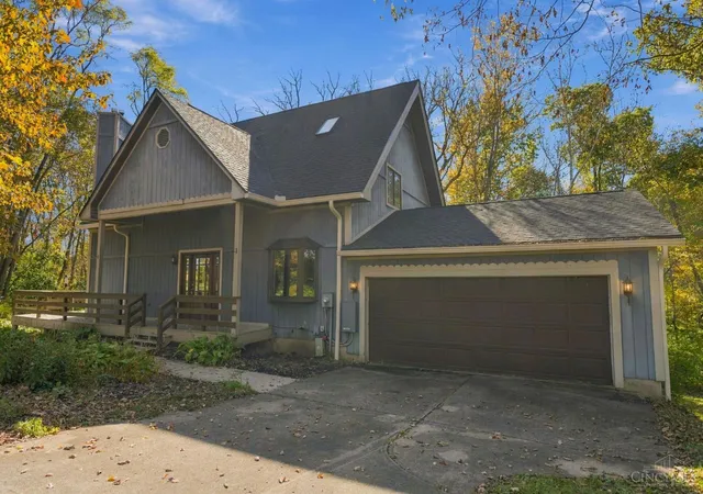 Single family home for sale at 4725 Dewey Dr, Lebanon, OH 45036 | MLS# 1898260