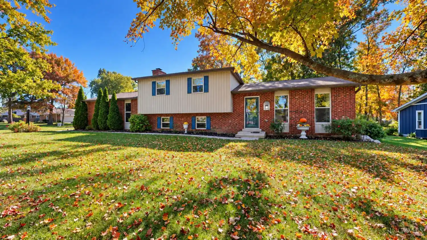 Single family home for sale at 1099 Winding Crk Ln, Mason, OH 45040 | MLS# 1898333