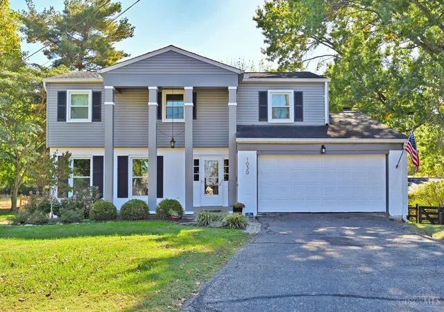 Photo 1 of Single family home for sale at 1030 Bonair Ct, Anderson Twp, OH 45230 | MLS# 1898532 | Listing updated on 2026-10-30