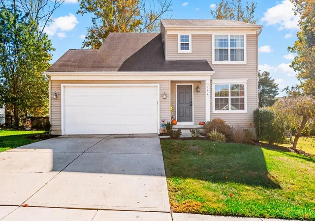Single family home for sale at 224 Compass Ct, New Richmond, OH 45157 | MLS# 1898689