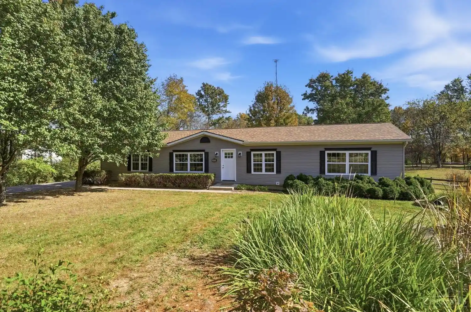 Photo 1 of Sale Pending at 2915 Crane Schoolhouse Rd, Tate Twp, OH 45106 | MLS# 1898383 | Listing updated on 2026-10-31