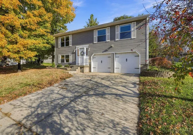 Photo 2 of Single family home for sale at 10552 Winding Way, Harrison, OH 45030 | MLS# 1898669 | Listing updated on 2026-10-30