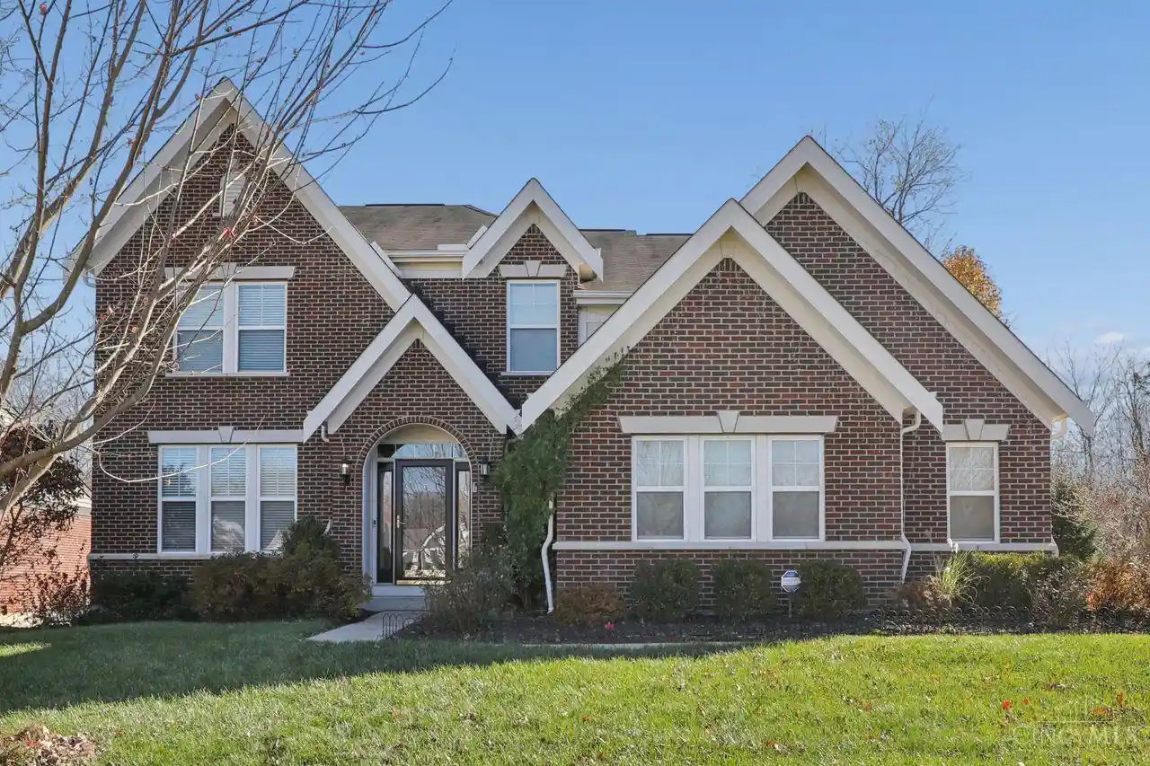 Single family home for sale at 1295 Autumnview Dr, Batavia, OH 45103 | MLS# 1898826