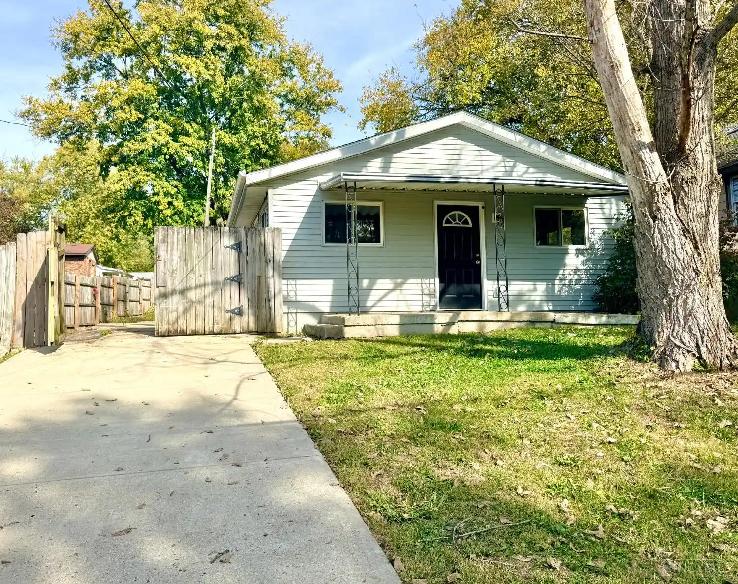 Photo 1 of Single family home for sale at 2304 Imlay Ave, Fairfield Twp, OH 45015 | MLS# 1898957 | Listing updated on 2026-10-30