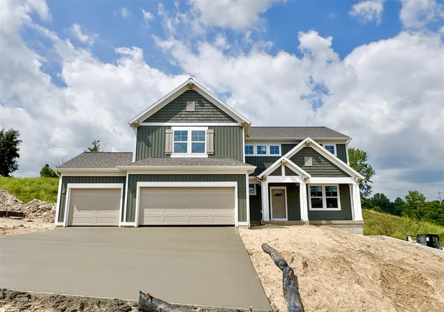 Homes for sale in Caledonia, MI | 5937 Valley Point Dr, Caledonia, MI 49316 | MLS# 70530963
