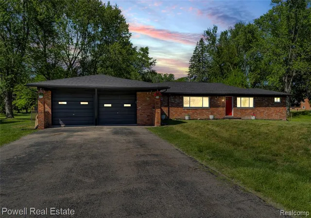 Photo 1 of Single family home for sale at 24139 Philip Dr, Southfield, MI 48075 7721 | MLS# 60999410 | Listing updated on 2026-09-12