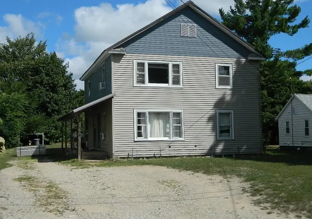 Photo 1 of Multi family home for sale at 1504 Lyons St, Mount Pleasant, MI 48858 | MLS# 80060444 | Listing updated on 2026-08-30