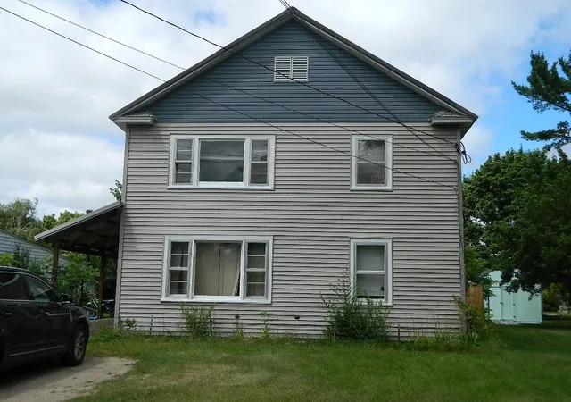 Photo 2 of Multi family home for sale at 1504 Lyons St, Mount Pleasant, MI 48858 | MLS# 80060444 | Listing updated on 2026-08-30
