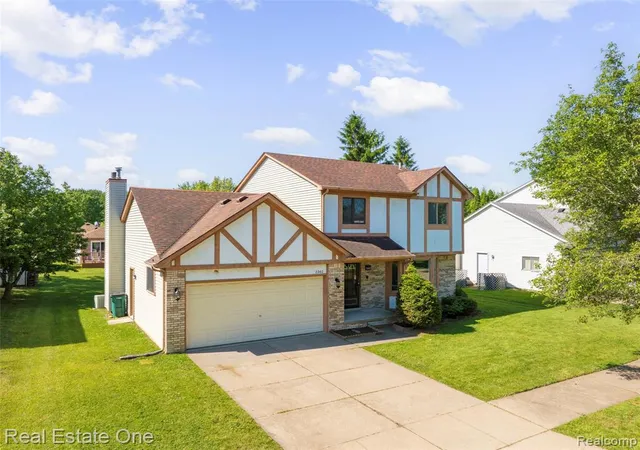Homes for sale in Troy, MI | 2202 Prescott Dr, Troy, MI 48083 | MLS# 60997511