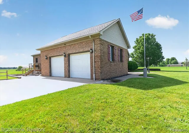 Homes for sale in Richmond, MI | 75230 Cryderman Rd, Richmond, MI 48062 | MLS# 61001741