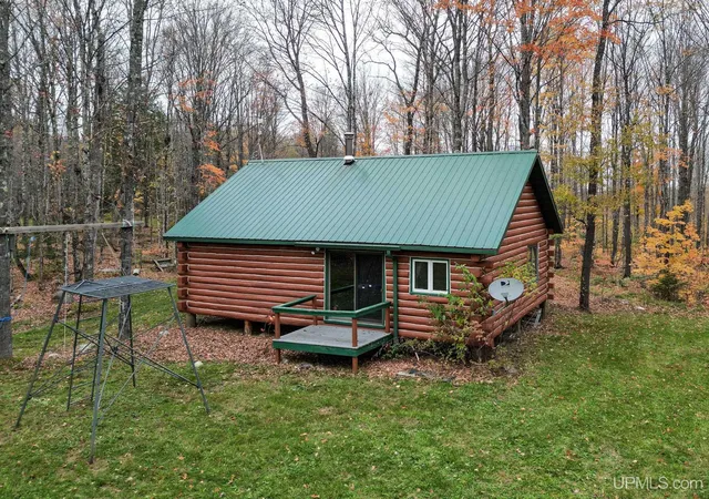Photo 1 of Single family home for sale at 500 Fence River Rd, Crystal Falls, MI 49920 | MLS# 50191876 | Listing updated on 2026-07-30