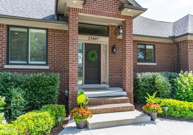 Homes for sale in Saint Clair Shores, MI | 23607 Recreation St, Saint Clair Shores, MI 48082 | MLS# 50213993