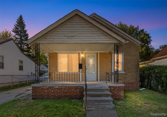 1st image of 7212 Hudson Ave, Warren, MI 48091 | MLS# 60947024