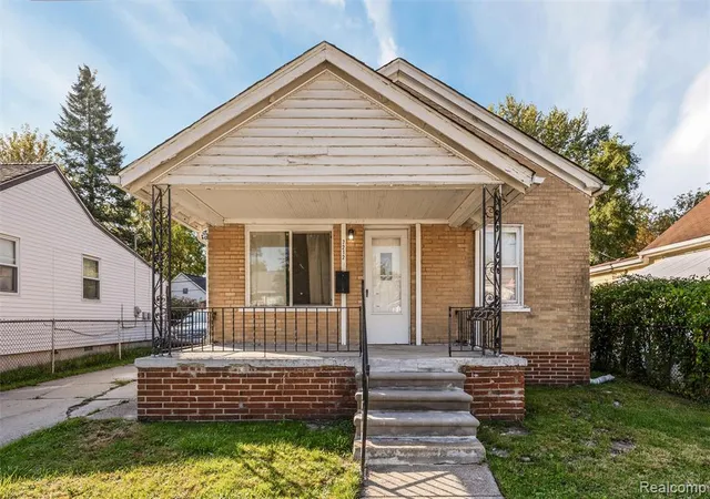 2nd image of 7212 Hudson Ave, Warren, MI 48091 | MLS# 60947024
