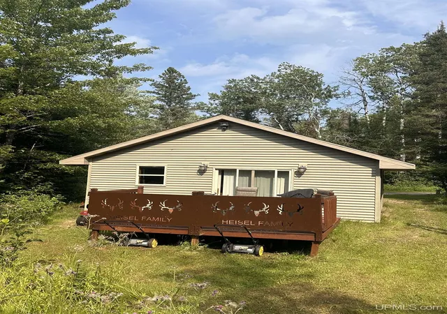 Photo 1 of Single family home for sale at 579 Ben Nichols Rd, Florence T Wi, WI 54121 | MLS# 50216703 | Listing updated on 2026-09-11