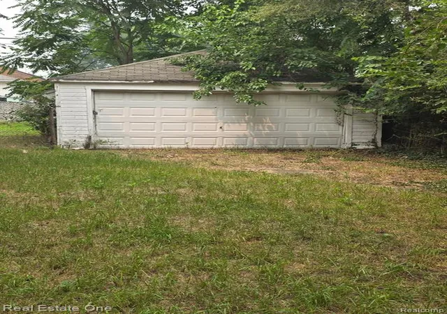Photo 1 of Sale Pending at 8728 7 Mile Rd, Detroit, MI 48221 2044 | MLS# 61013150 | Listing updated on 2026-10-07