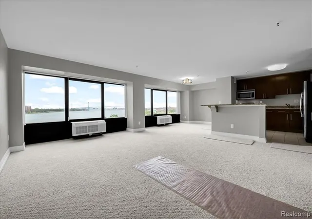 3rd image of 1001 W Jefferson Ave #9A, Detroit, MI 48226 4508 | MLS# 61004570