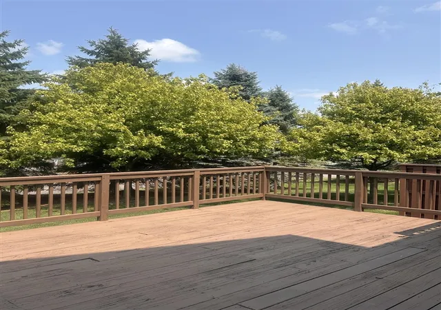Listing Photo 2 - Condo for sale in building located at 2514 Boulder Ln, Auburn Hills, MI 48326